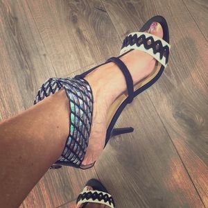 NWT! GX Gwen Stefani blk/grn Drag shoes